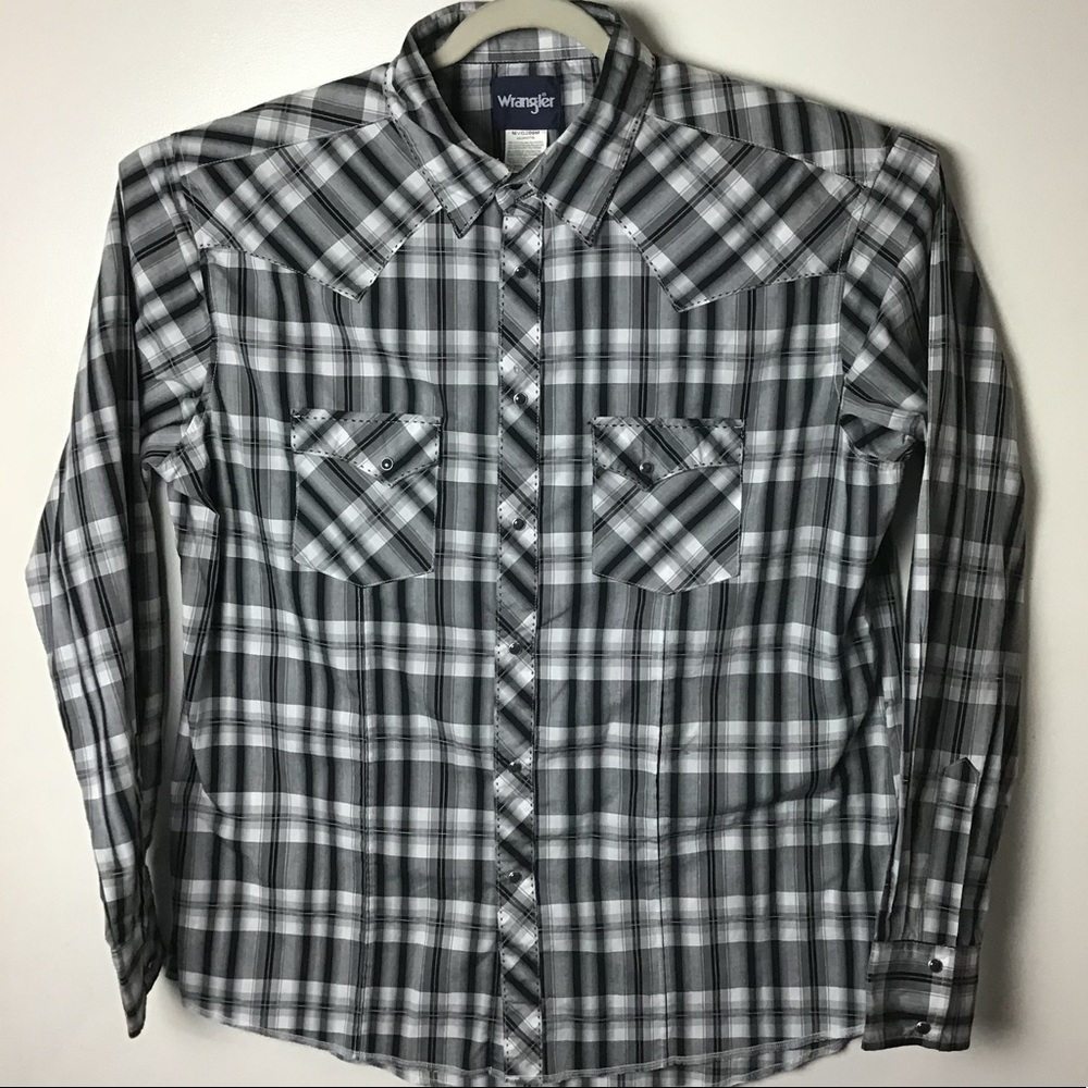 Wrangler black plaid western cowboy shirt with snap front. XXL